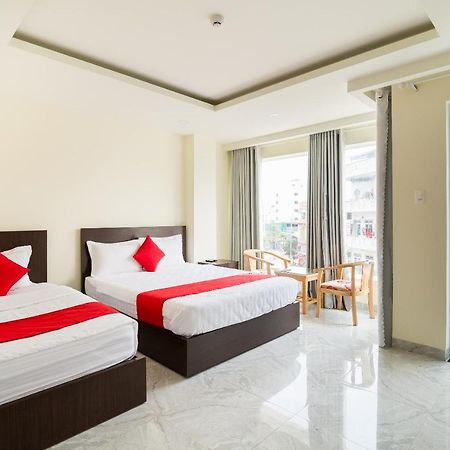 Oyo 176 374 Hotel Nha Trang Luaran gambar