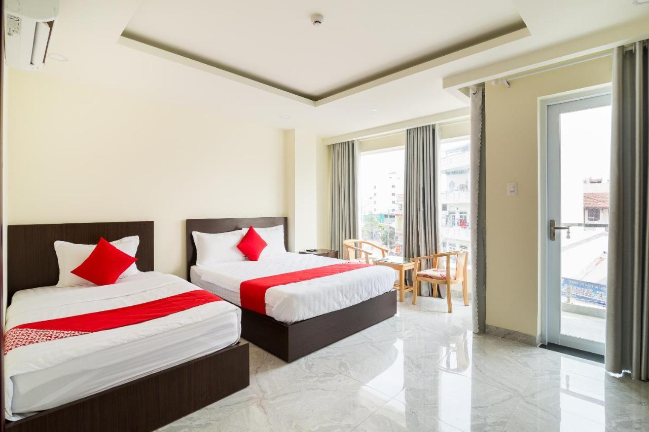 Oyo 176 374 Hotel Nha Trang Luaran gambar
