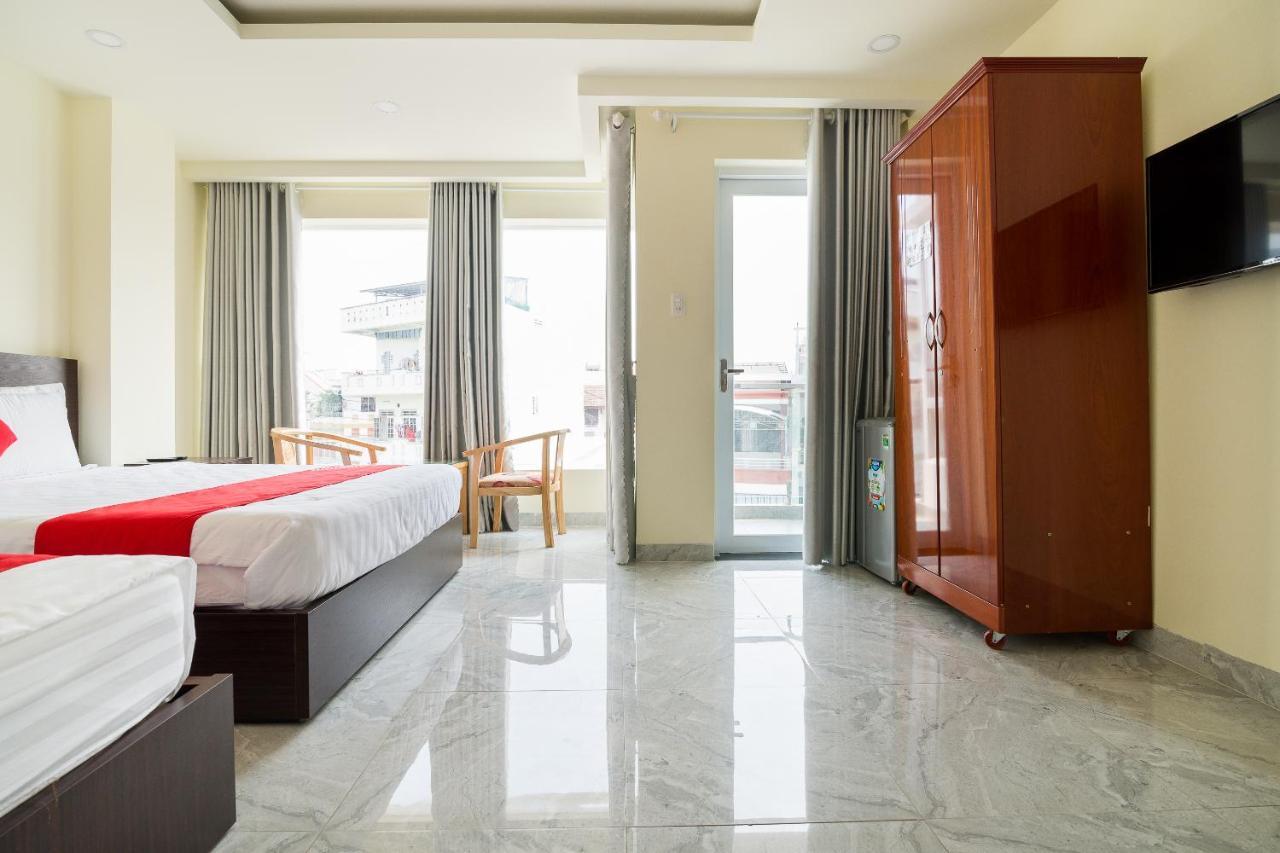 Oyo 176 374 Hotel Nha Trang Luaran gambar
