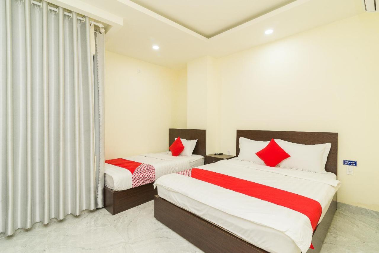 Oyo 176 374 Hotel Nha Trang Luaran gambar