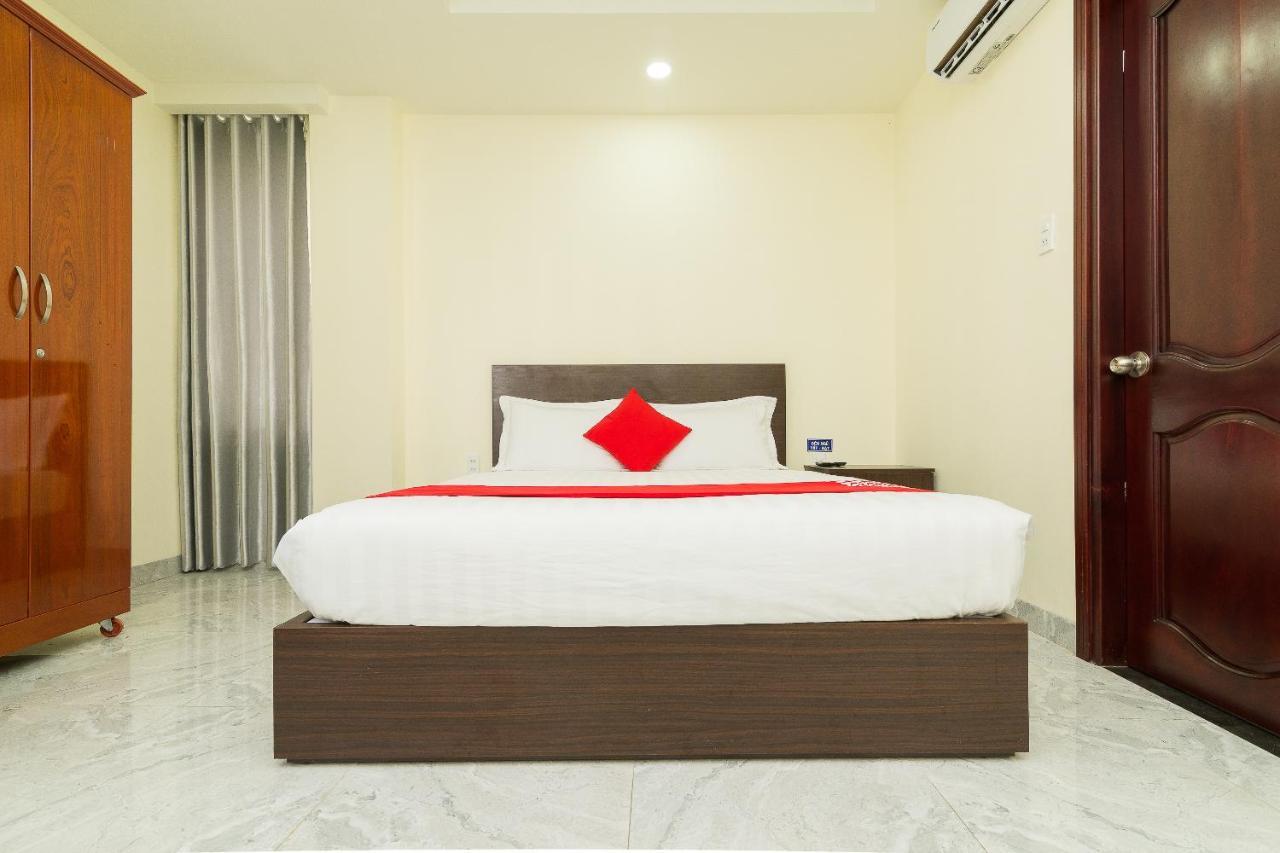 Oyo 176 374 Hotel Nha Trang Luaran gambar