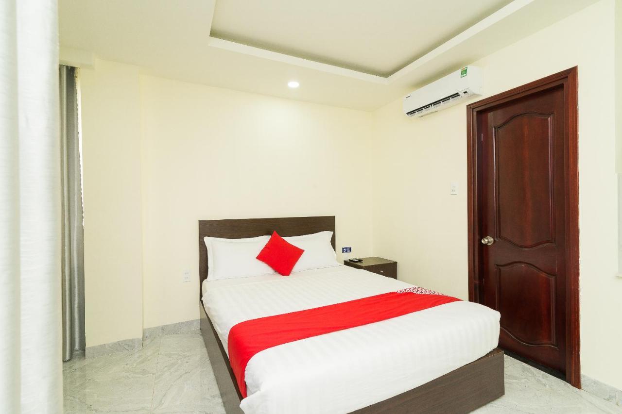 Oyo 176 374 Hotel Nha Trang Luaran gambar